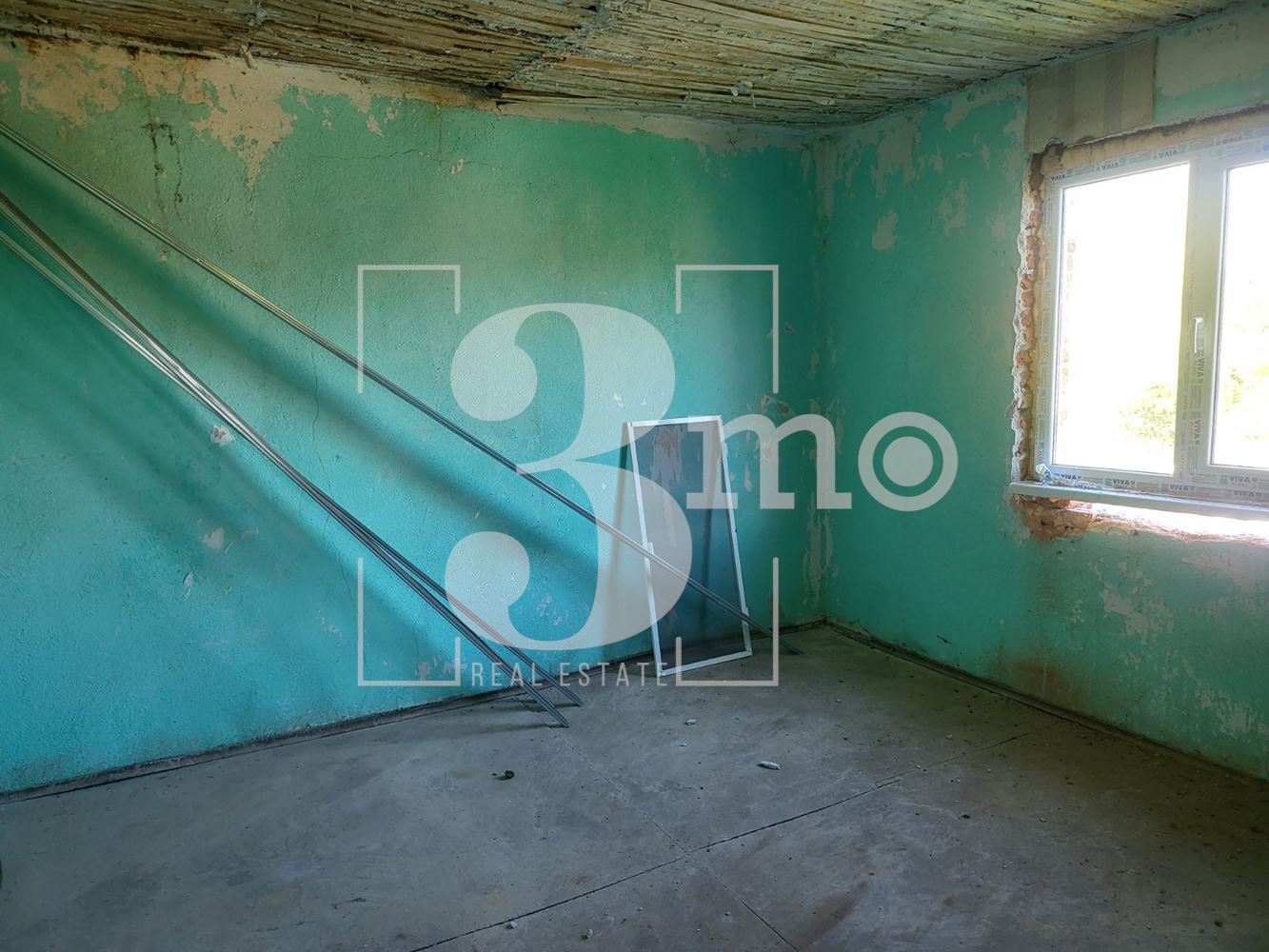 Продава къща в село Видраре - 0