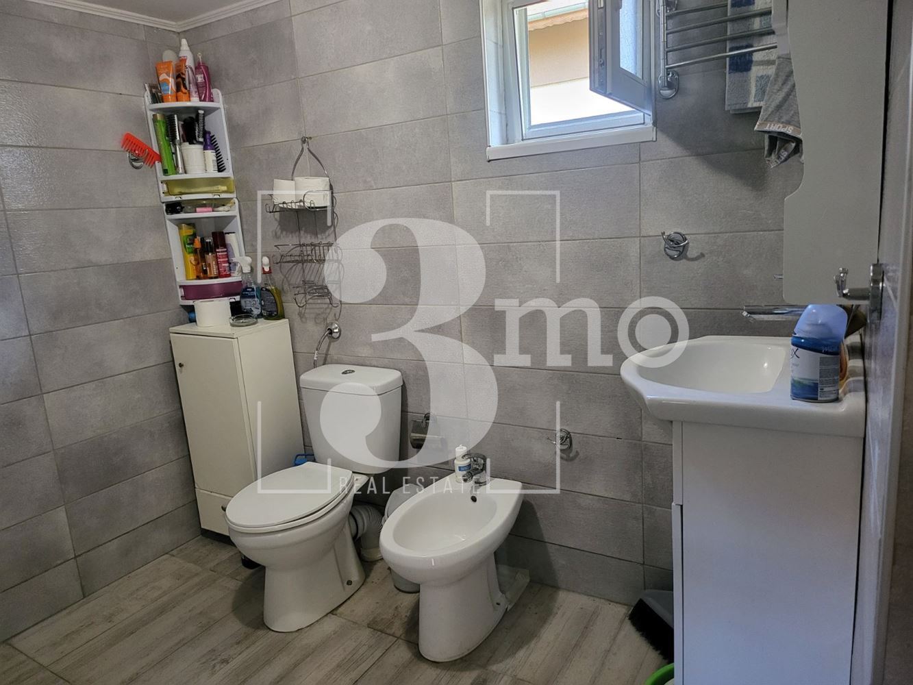 Продава къща в село Видраре - 0