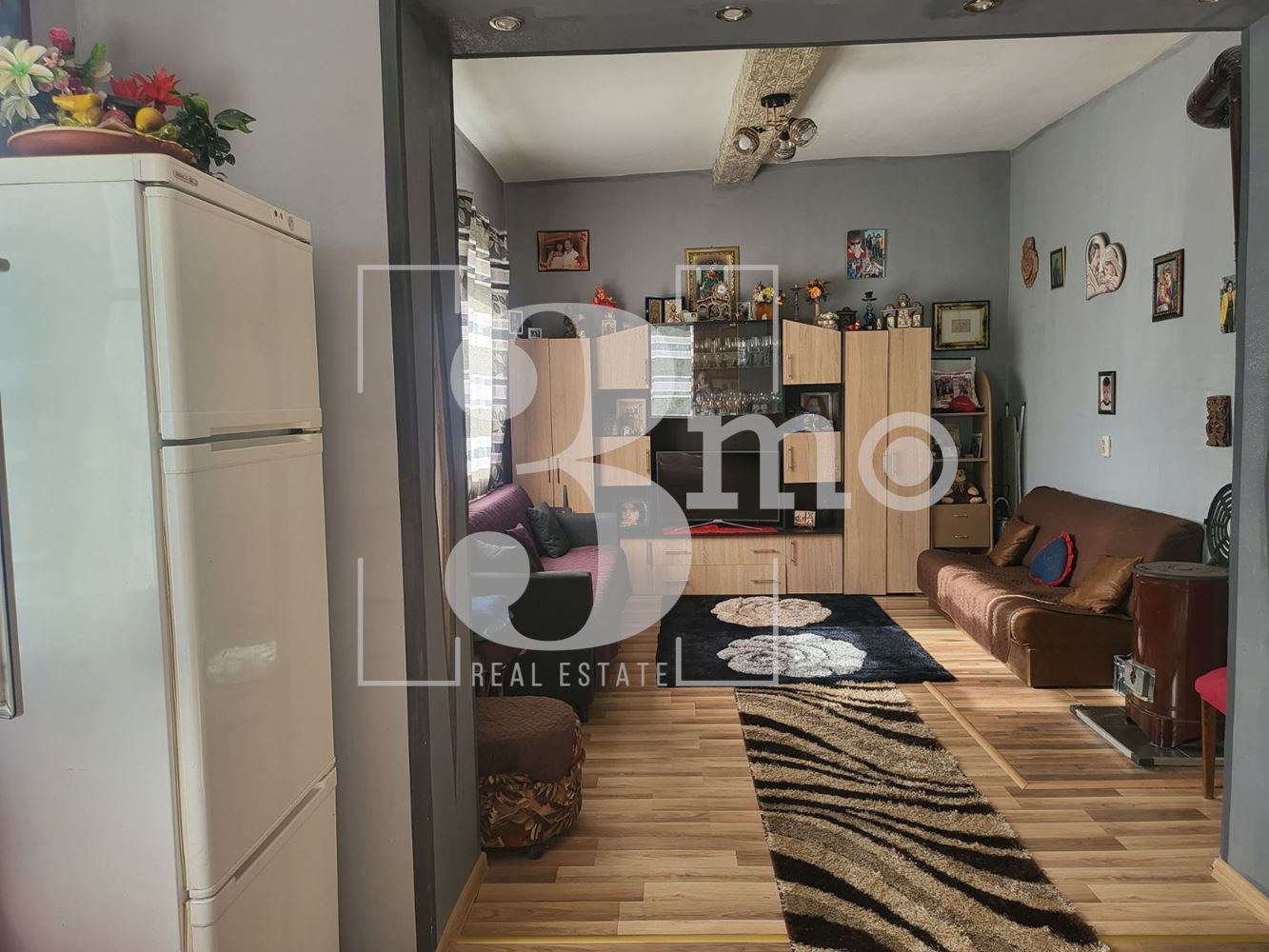 Продава къща в село Видраре - 0