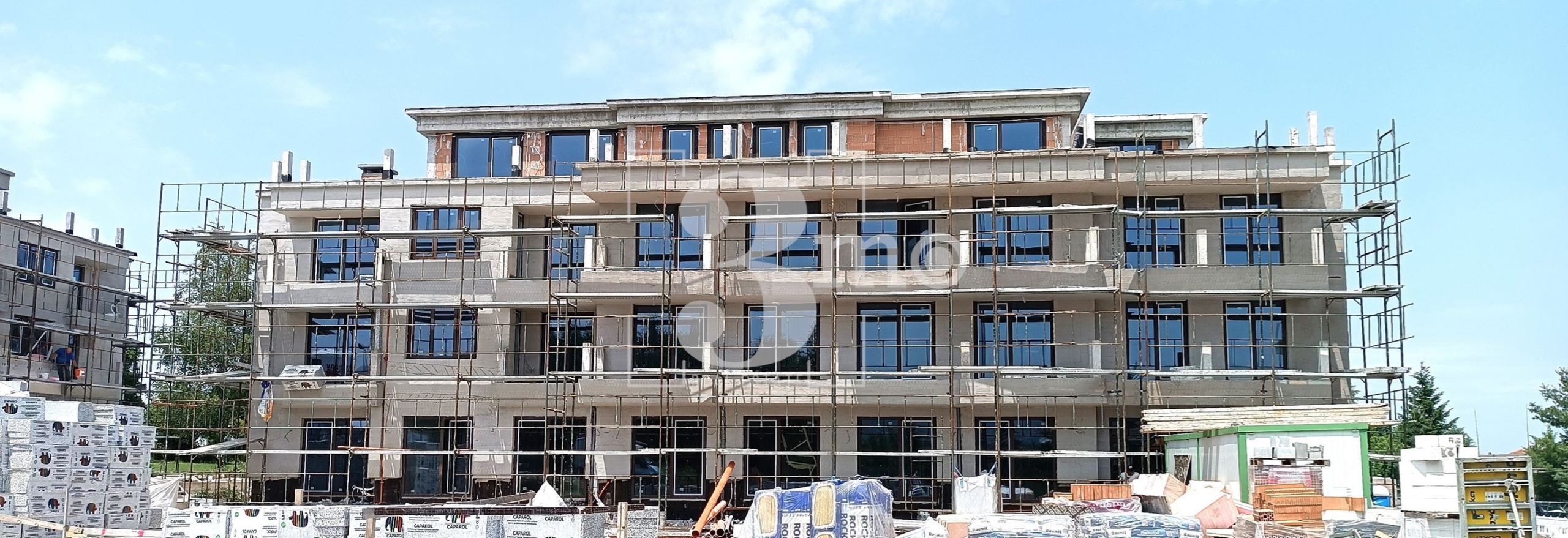 3mo Амалтея представя за продажба мезонет с три спални в луксозен, затворен комплекс, гр. Банкя - 0