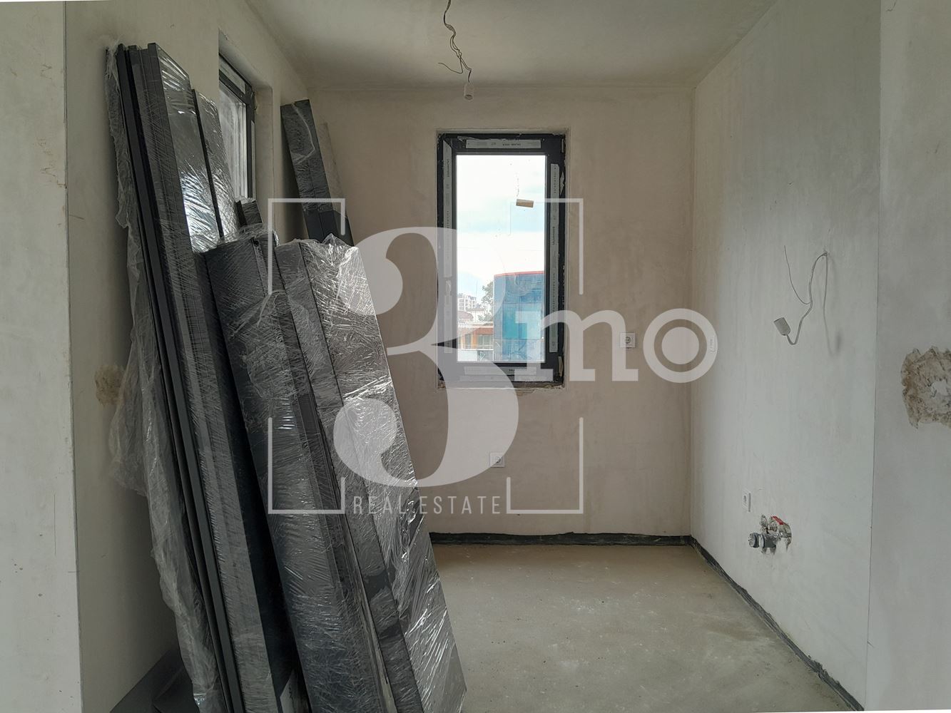 Четиристаен апартамент за продажба в кв. Витоша, гр. София - 0