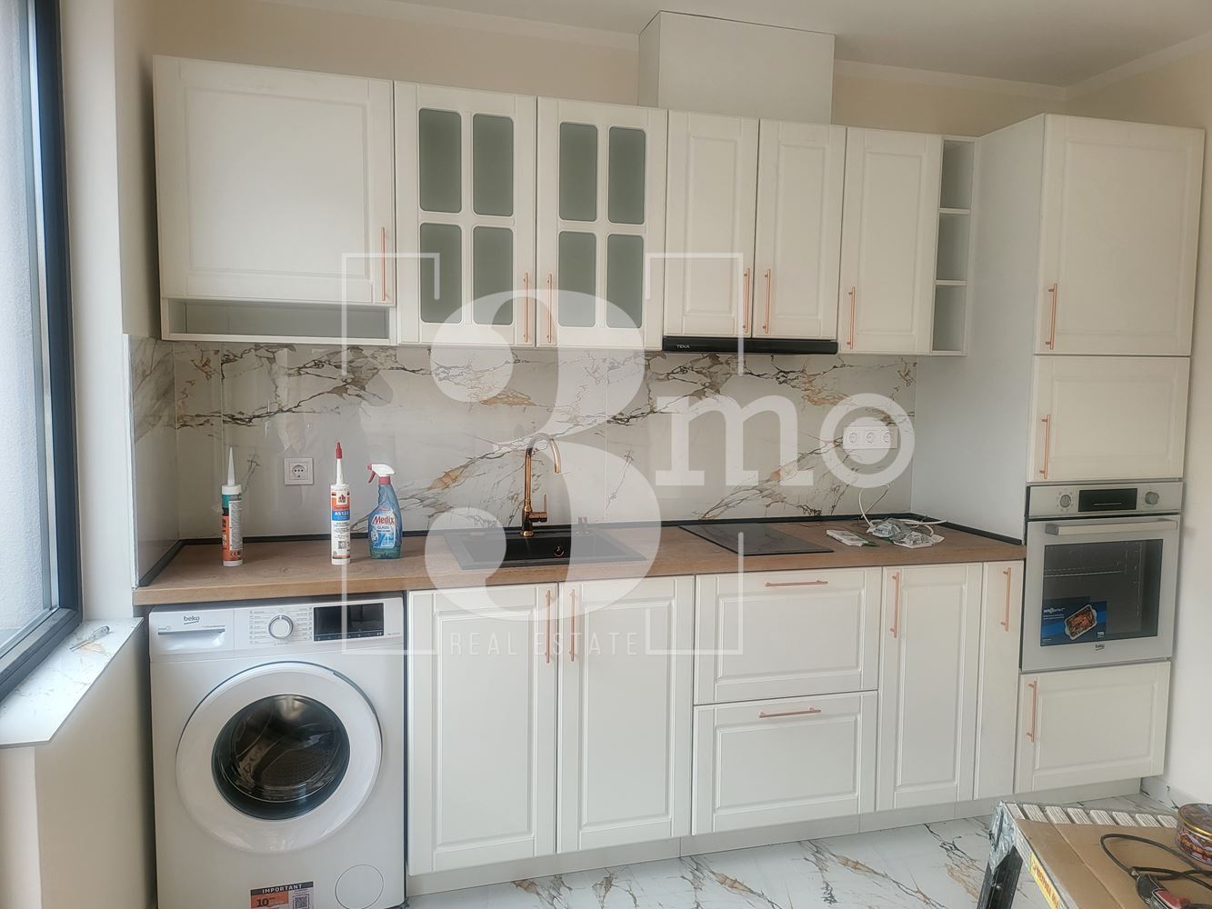 3mo Амалтея продава ексклузивно двустаен апартамент в кв. Суходол - 0