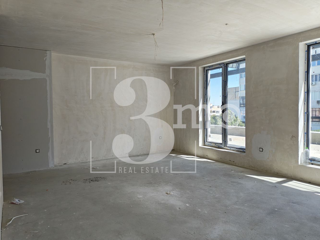 Тристаен апартамент с Акт 14, за продажба в ж.к. Люлин 4, гр. София - 0