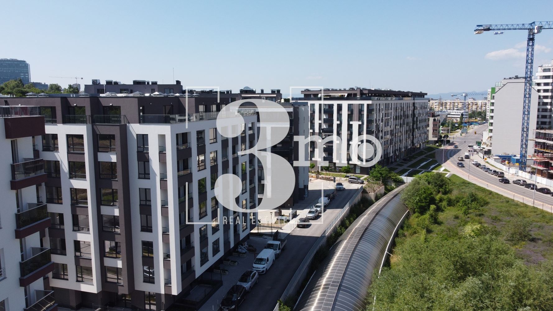 „3mo“ недвижими имоти продава тристаен апартамент, находящ се в ж.к. Дружба 2 - 0