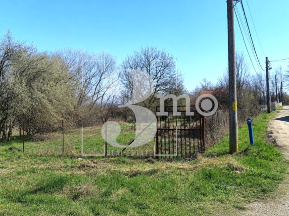 3mo Амалтея продава УПИ на 23 км. от София, в с. Петърч, общ. Костинброд - 0